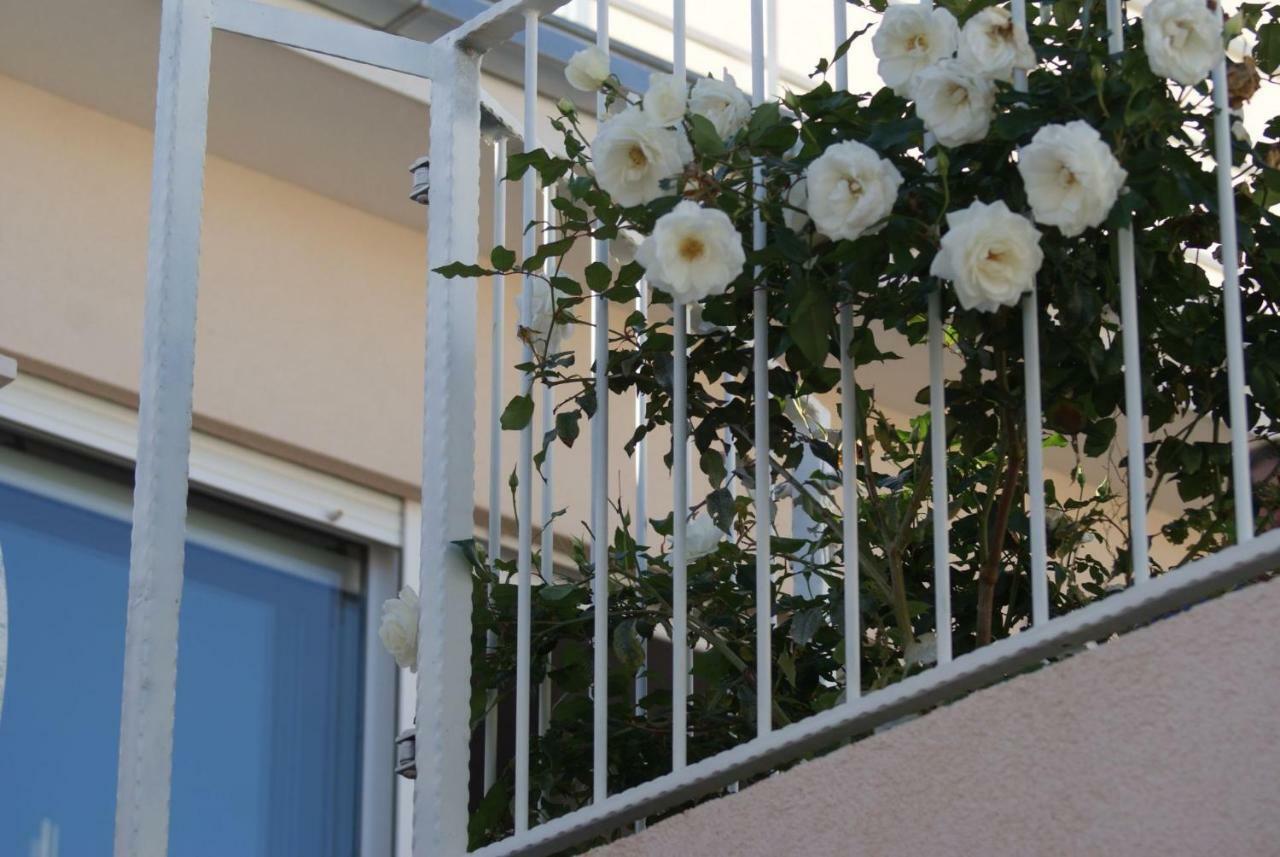 Apartments Nena - Trogir Extérieur photo